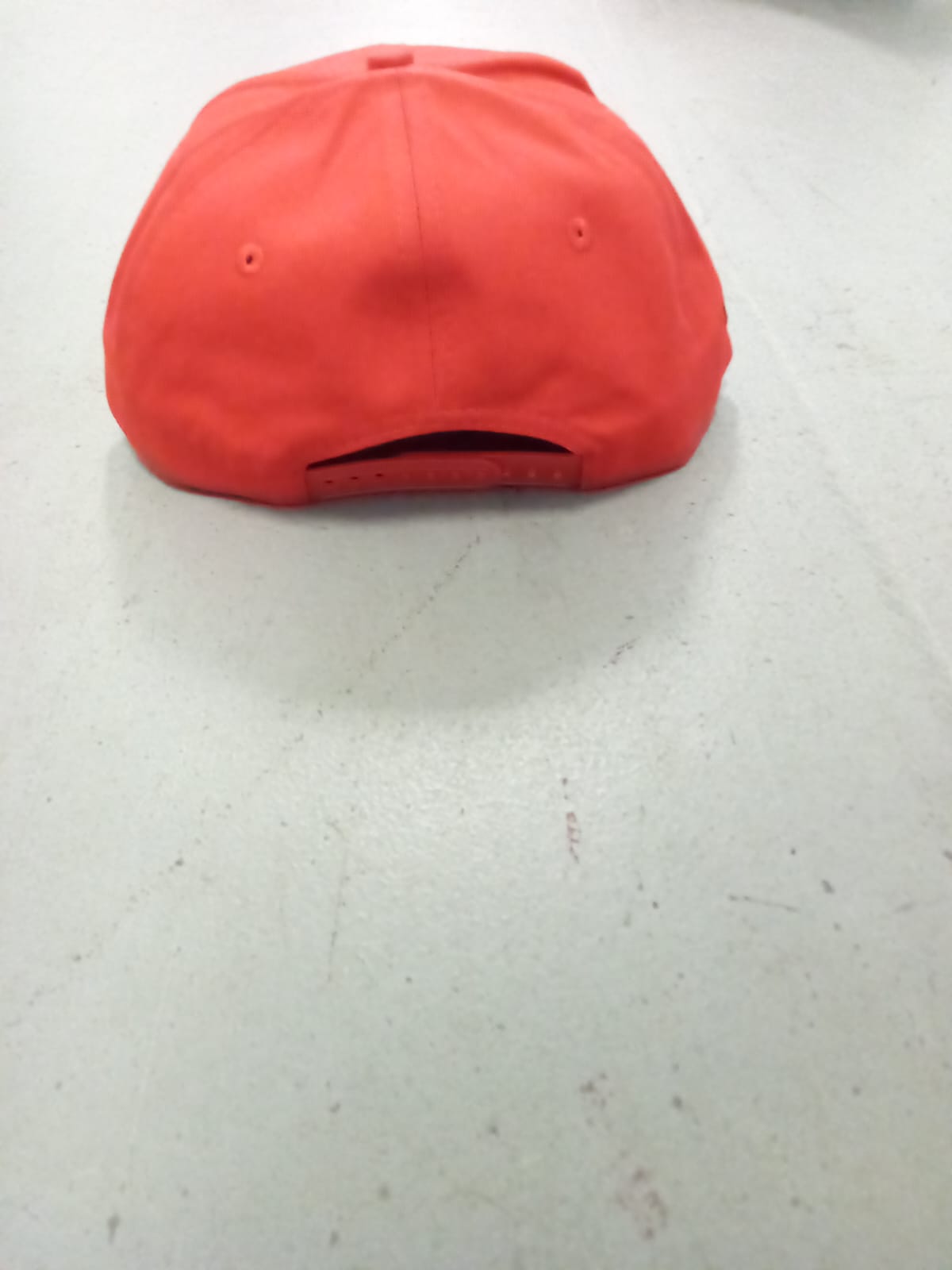 KITOS BLACK SNAPBACK HAT