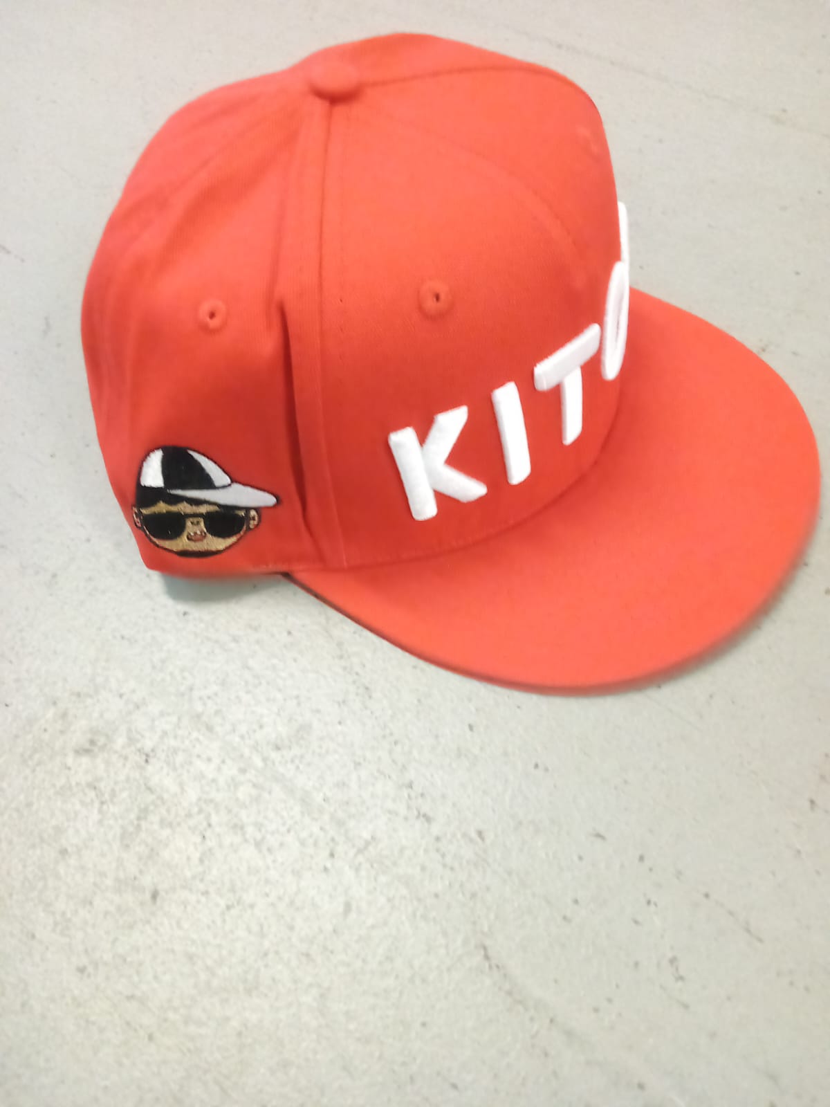 KITOS BLACK SNAPBACK HAT